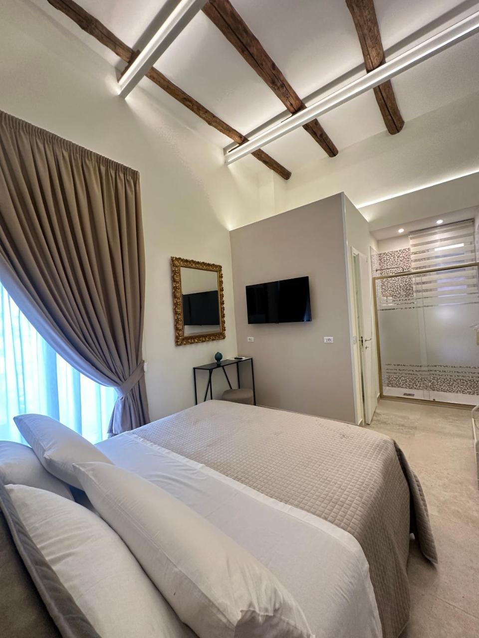 Dimora Don Pasquale Napoli - last minute hotel in Naples