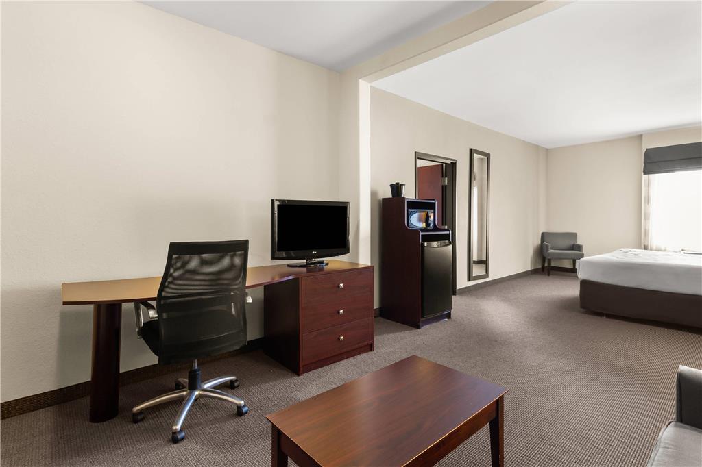 Sleep Inn & Suites Bush Intercontinental IAH East - photo 20