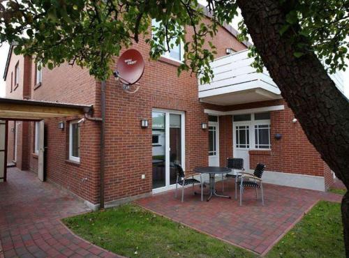 Haus Fischerbalje Leuchtbake — 4-Star Luxury Hotel in Borkum, Germany