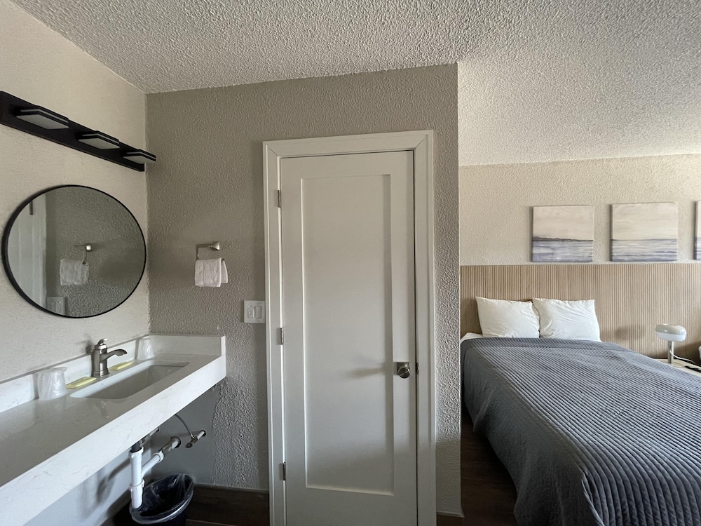 Stone Creek Inn - photo 7