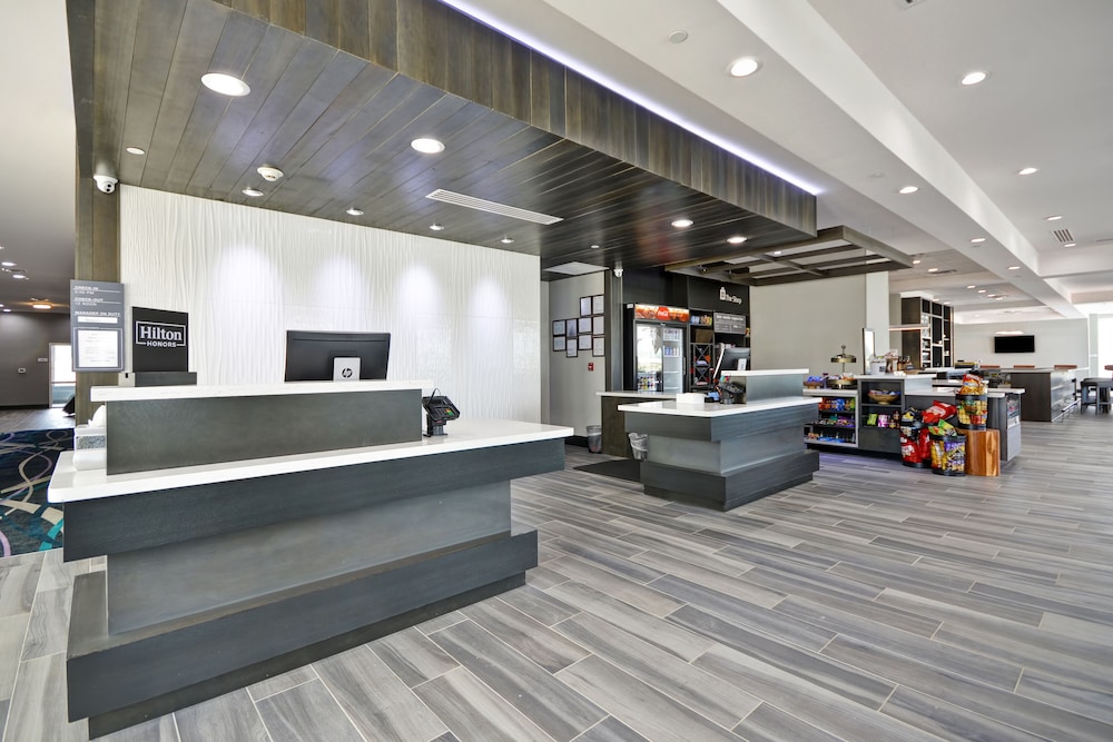 Hilton Garden Inn Tulsa Broken Arrow - photo 2