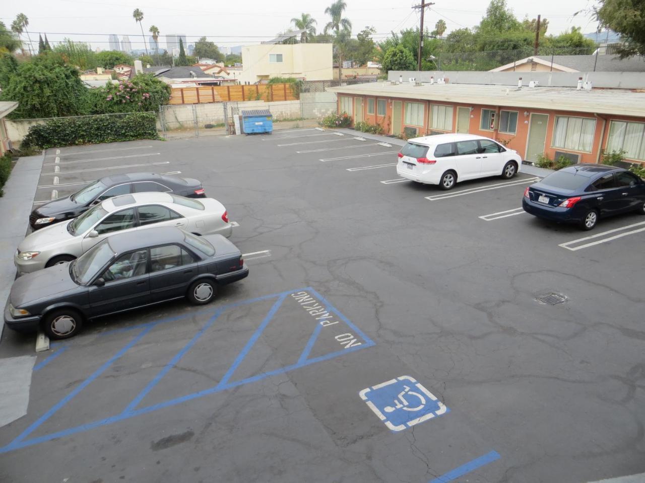 Park Cienega Motel - photo 20