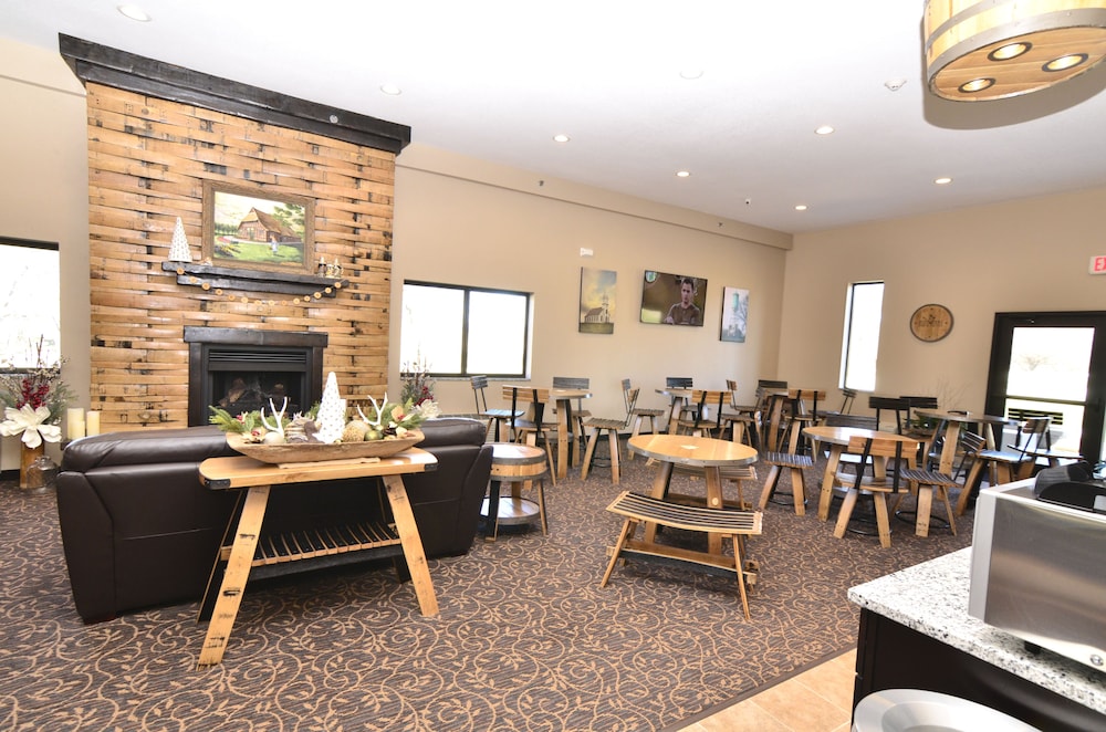 Cobblestone Inn & Suites Manning - photo 3