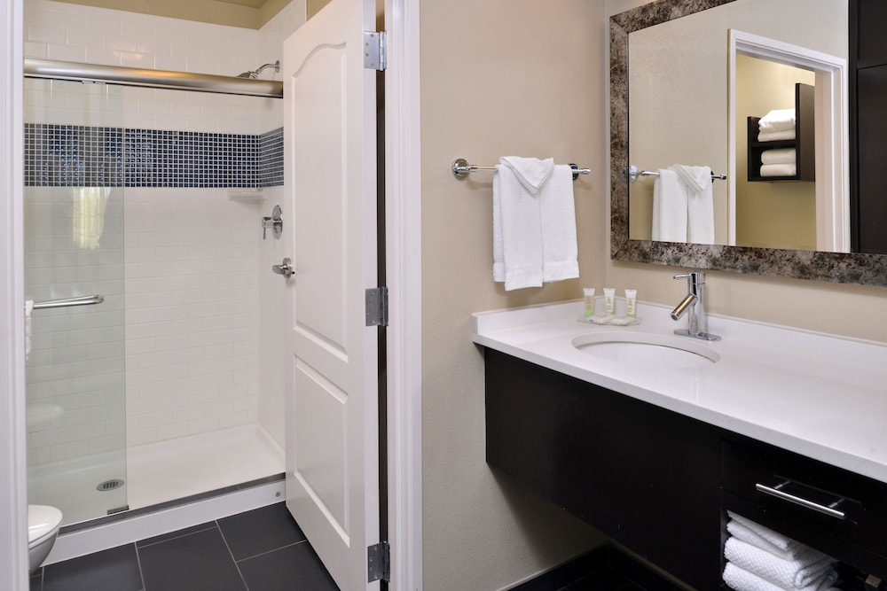 Staybridge Suites Stone Oak by IHG - photo 17