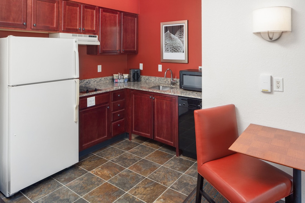 Residence Inn by Marriott Wichita East At Plazzio - photo 17