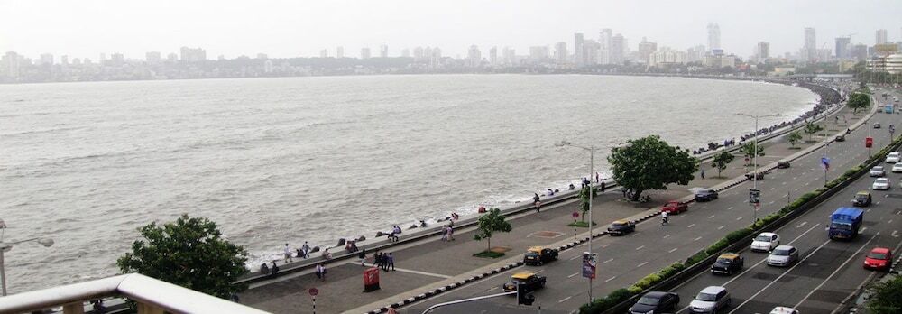 Dolphin Hotel - last minute hotel in Mumbai