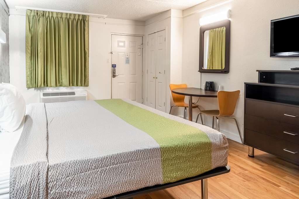 Studio6 Fort Worth TX West Medical Center - photo 10