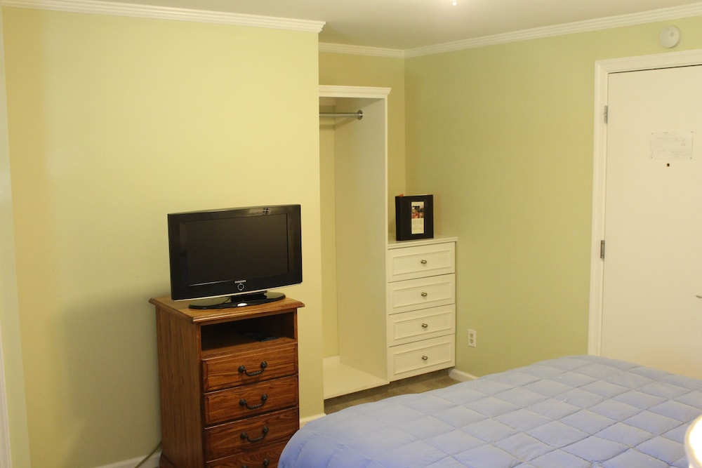 Catskill Seasons Inn - photo 8
