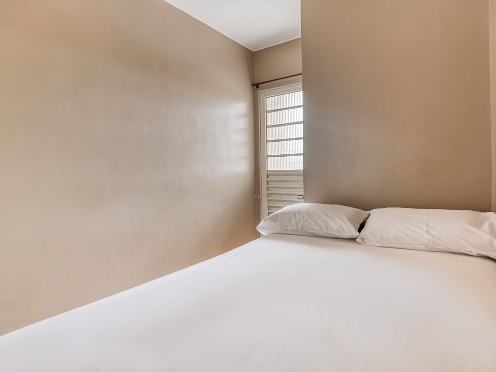 Oyo Charm Hotel - last minute hotel in Unknown City
