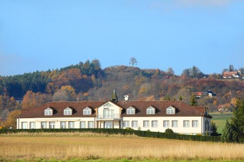 Hotel Brada — hotel in Jicin