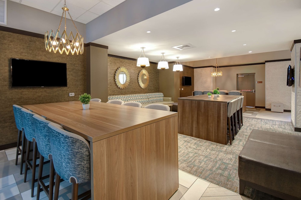 Embassy Suites by Hilton Jacksonville Baymeadows - photo 74