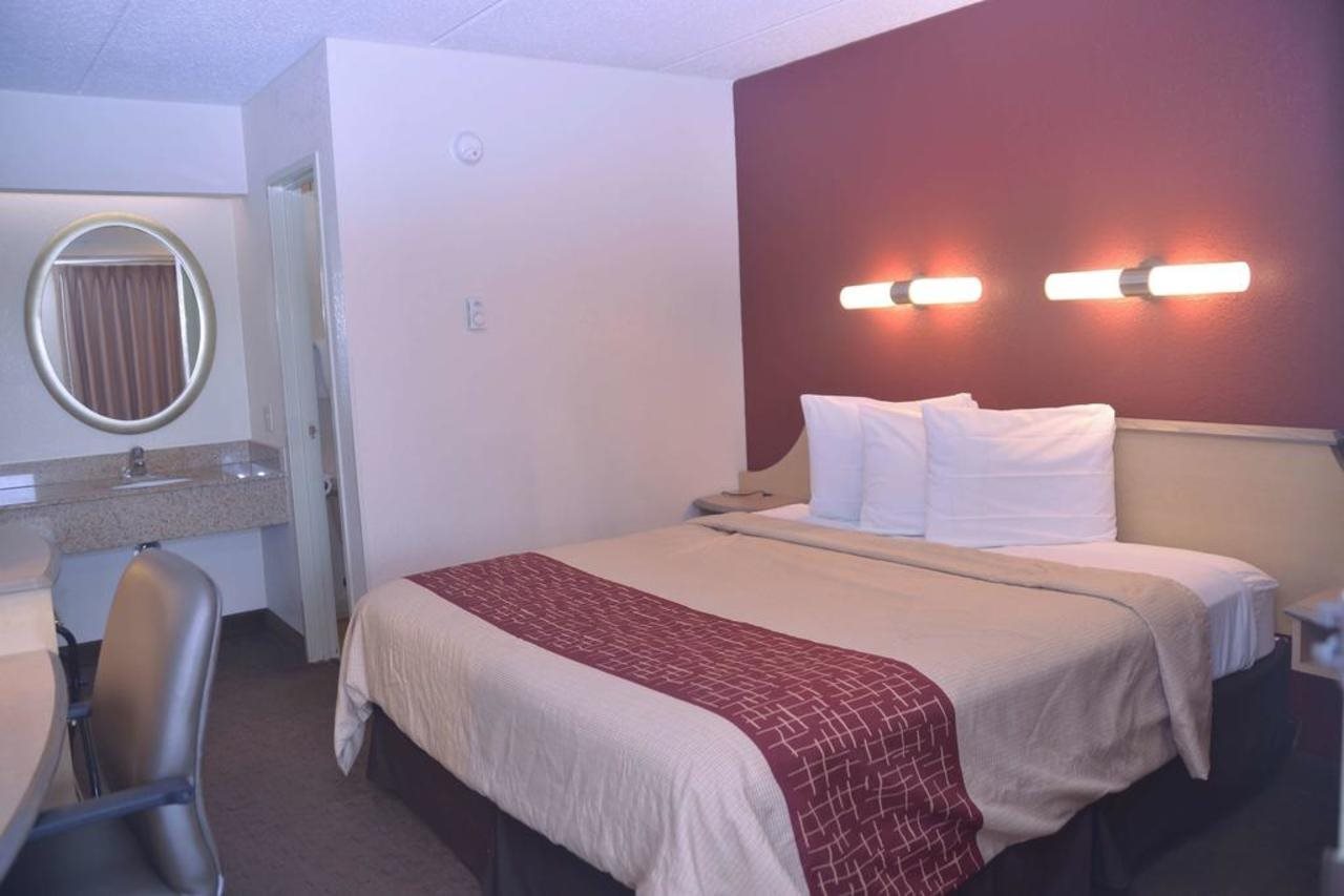 FairBridge Inn Express Baton Rouge - photo 12