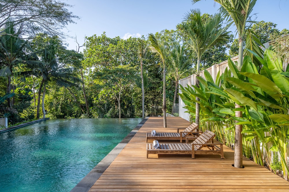 Beefy Dragon Villa by Betterplace — 4-Star Luxury Hotel in Bali, Indonesia