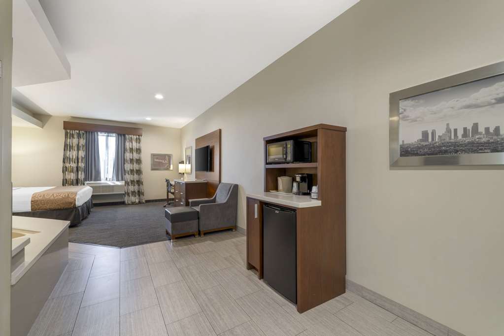 Best Western Plus Gardena Inn & Suites - photo 20