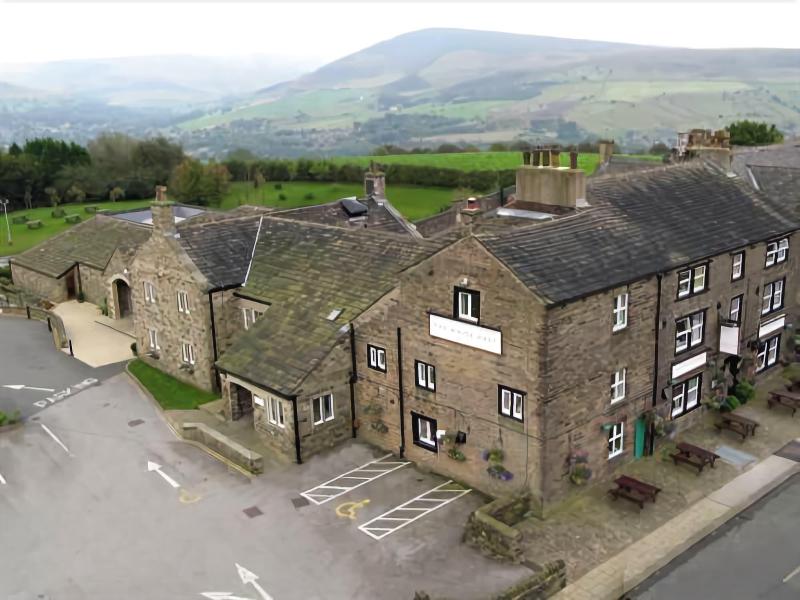 The White Hart — 4-Star Luxury Hotel in Oldham, United Kingdom
