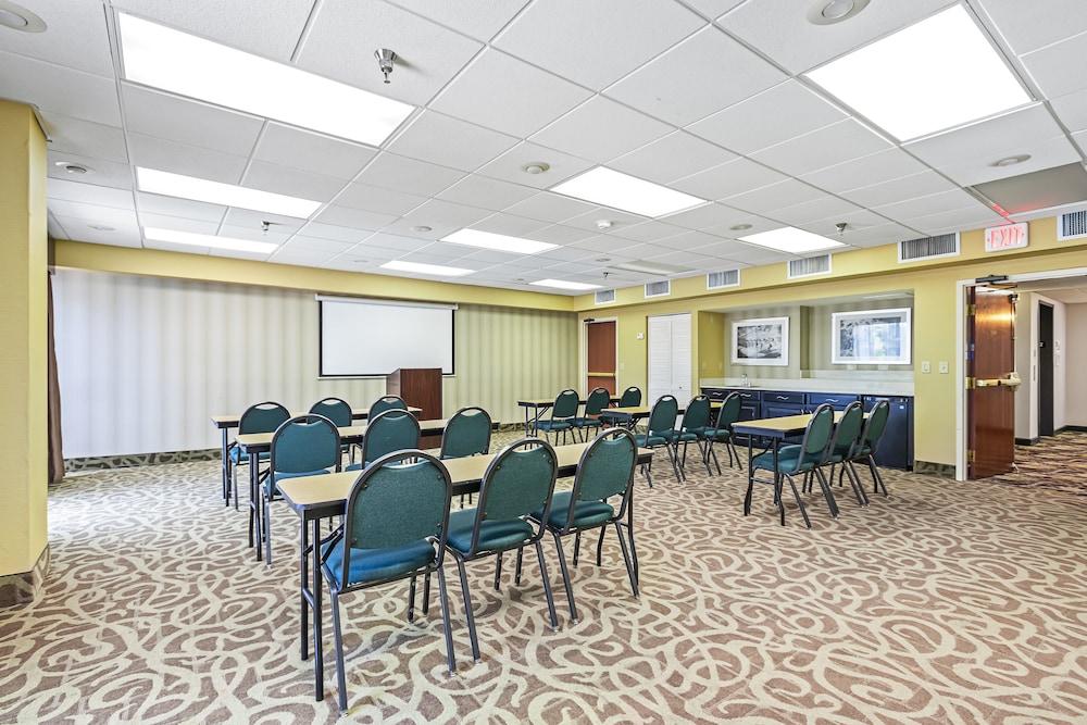 Holiday Inn St. Petersburg West by IHG - photo 61