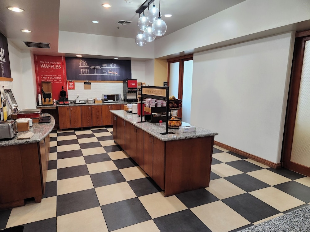 Hampton Inn Dallas Rockwall - photo 35