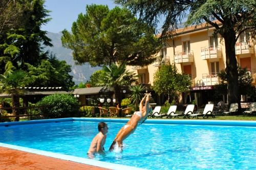 Hotel Elisabetta — hotel in Torbole Sul Garda