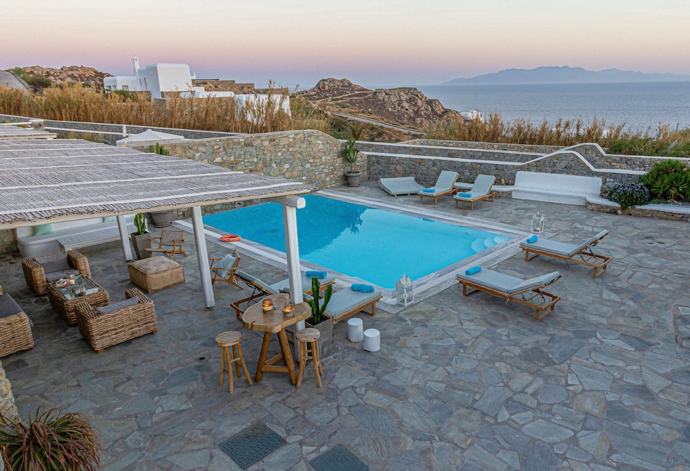 Villa Mando — 4-Star Luxury Hotel in Mykonos, Greece