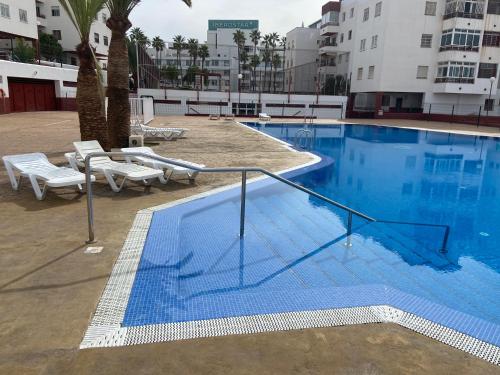 Piso Familiar De 3hab Con Piscina En Costa Adeje — Adeje
