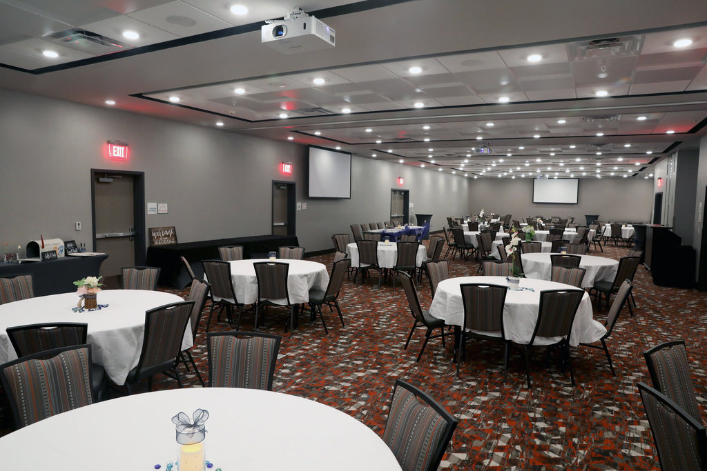 Holiday Inn & Suites Sioux Falls Airport by IHG - photo 47