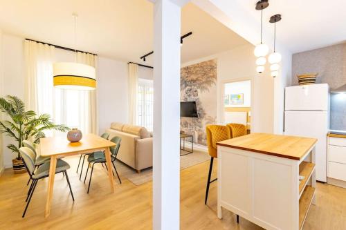 Santa Catalina centra suite by Valcambre — 4-Star Luxury Hotel in Sevilla, Spain
