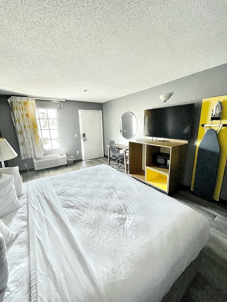 Baymont by Wyndham Dublin - photo 12