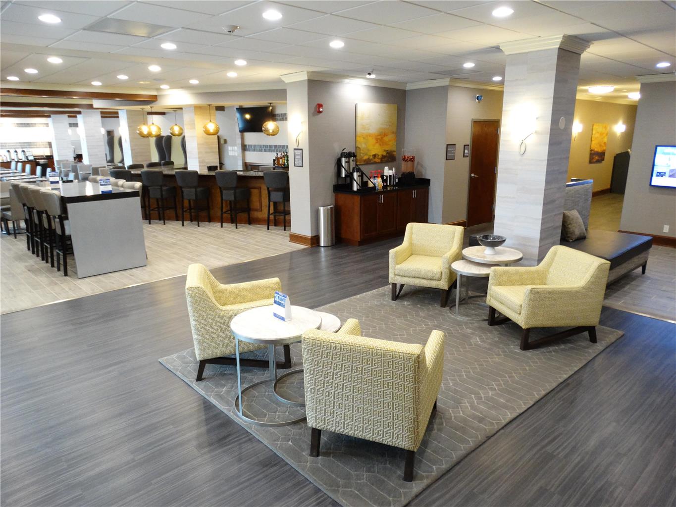Cottonwood Airport & Expo Hotel Louisville - photo 3