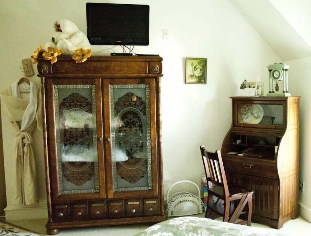 Lillian Farms Bed & Breakfast - photo 3