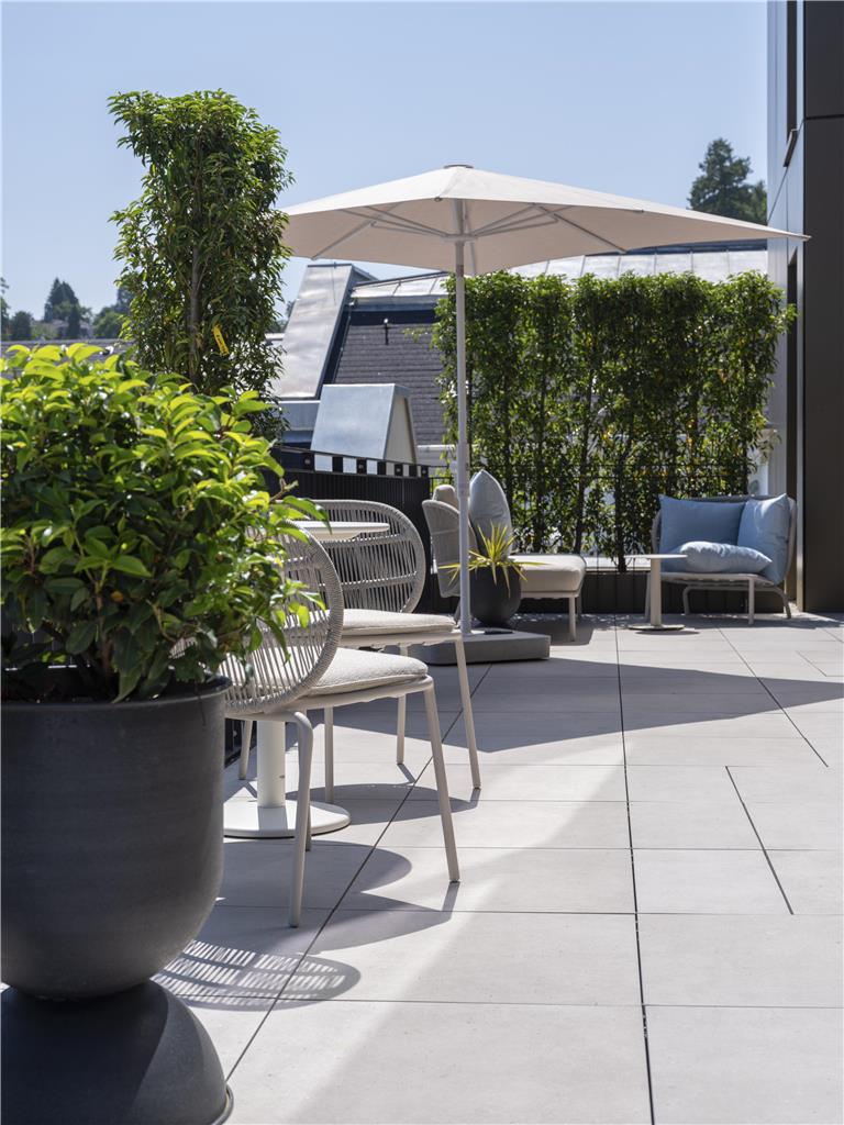 ICONS EHBB Executive Corner Junior Suite