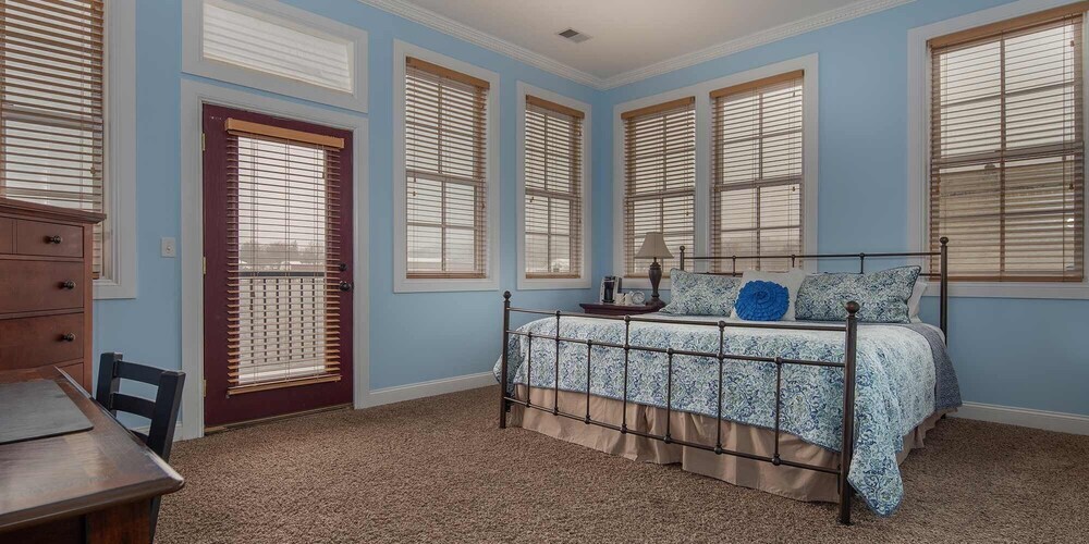Main Street Inn — hotel in Lowell