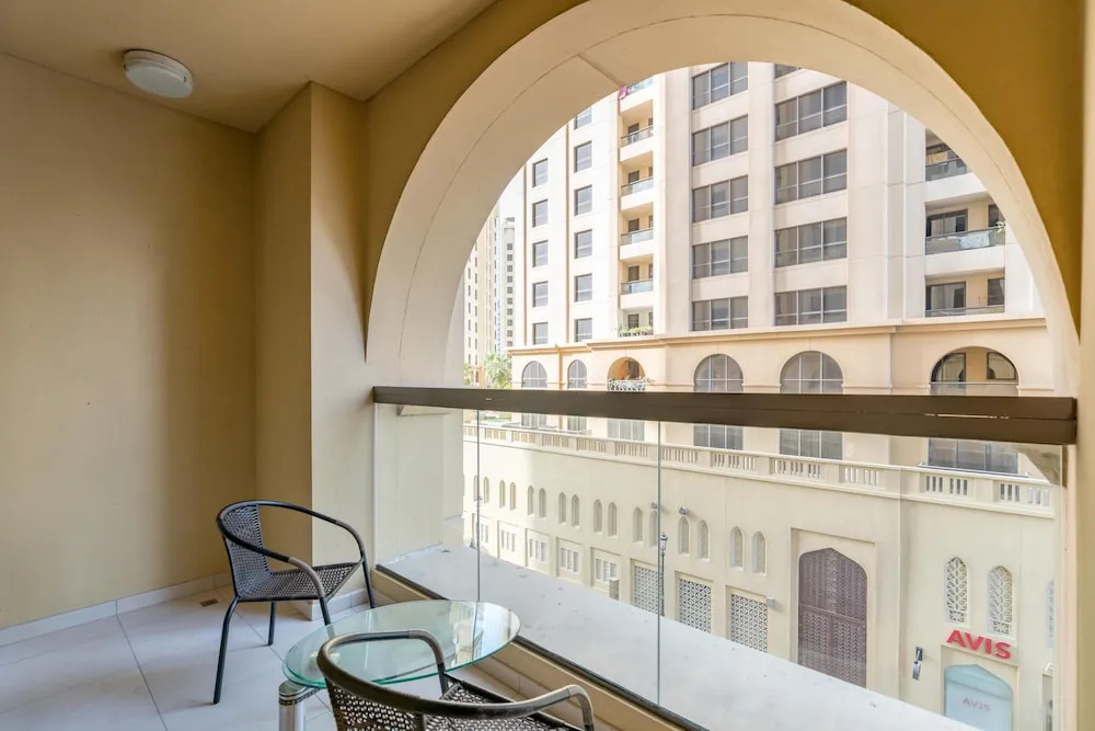 Lux BnB Duplex Casa Private Garden JBR — 4-Star Luxury Hotel in Dubai, United Arab Emirates