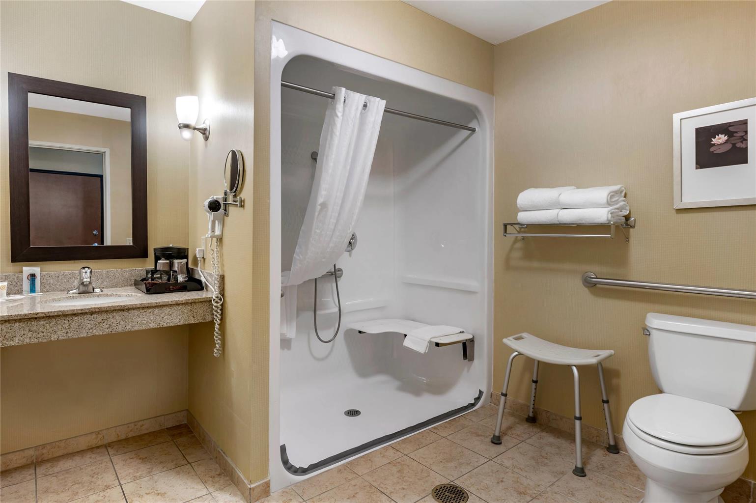 Comfort Suites Urbana Champaign University Area - photo 27