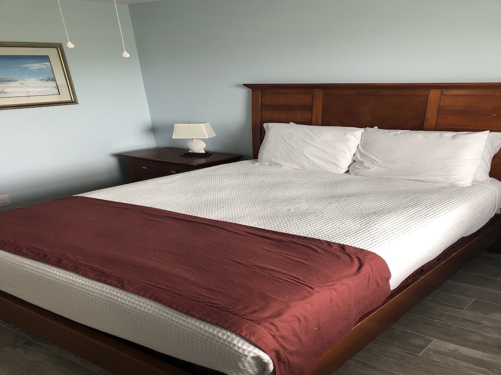 Beachgate CondoSuites & Motel - photo 10