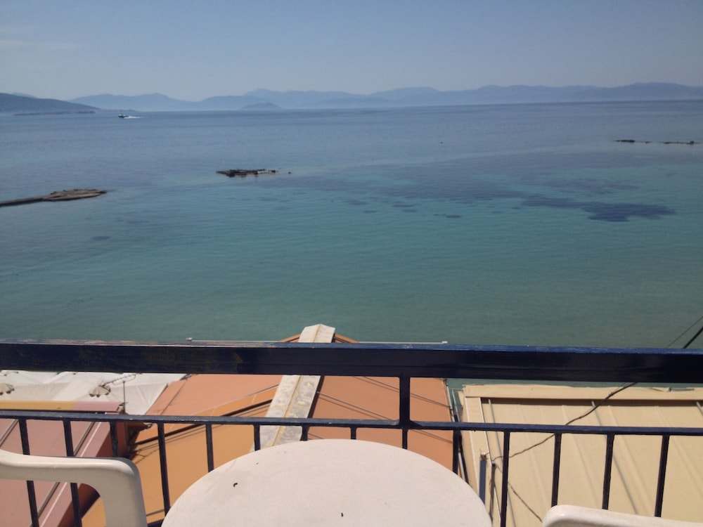 Hotel Avra - carbon neutral hotel in Aegina
