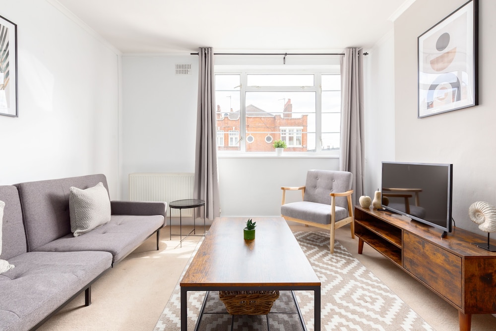 The Chiswick Collection — 4-Star Luxury Hotel in London, United Kingdom