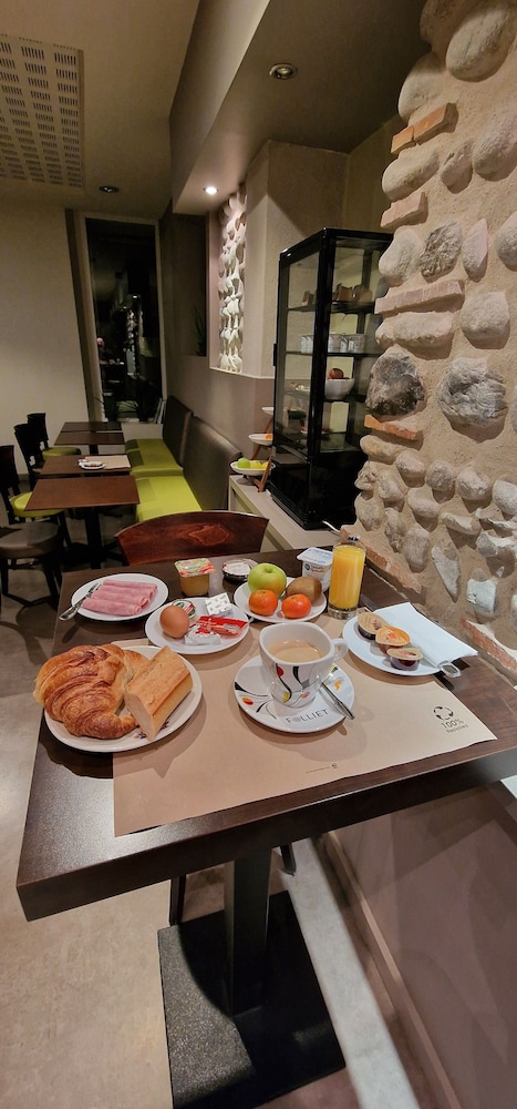 Citotel De La Marne - carbon neutral hotel in Tarbes