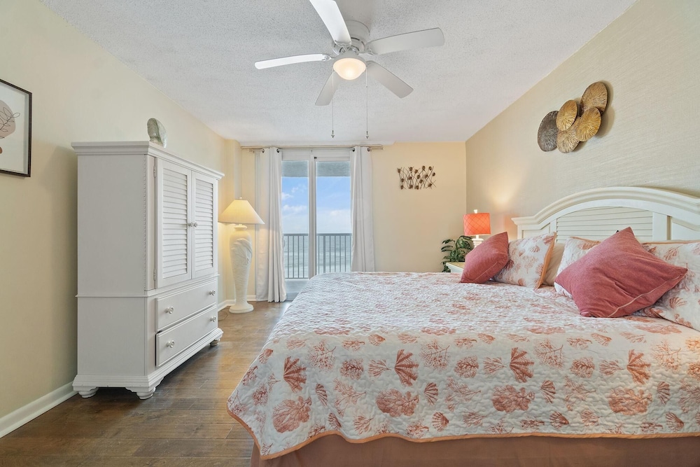 Romar Tower 5A by Vacation Homes Collection - photo 14
