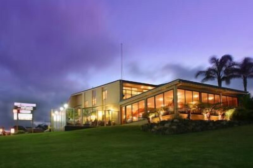 The Whale Inn - carbon neutral hotel in Narooma