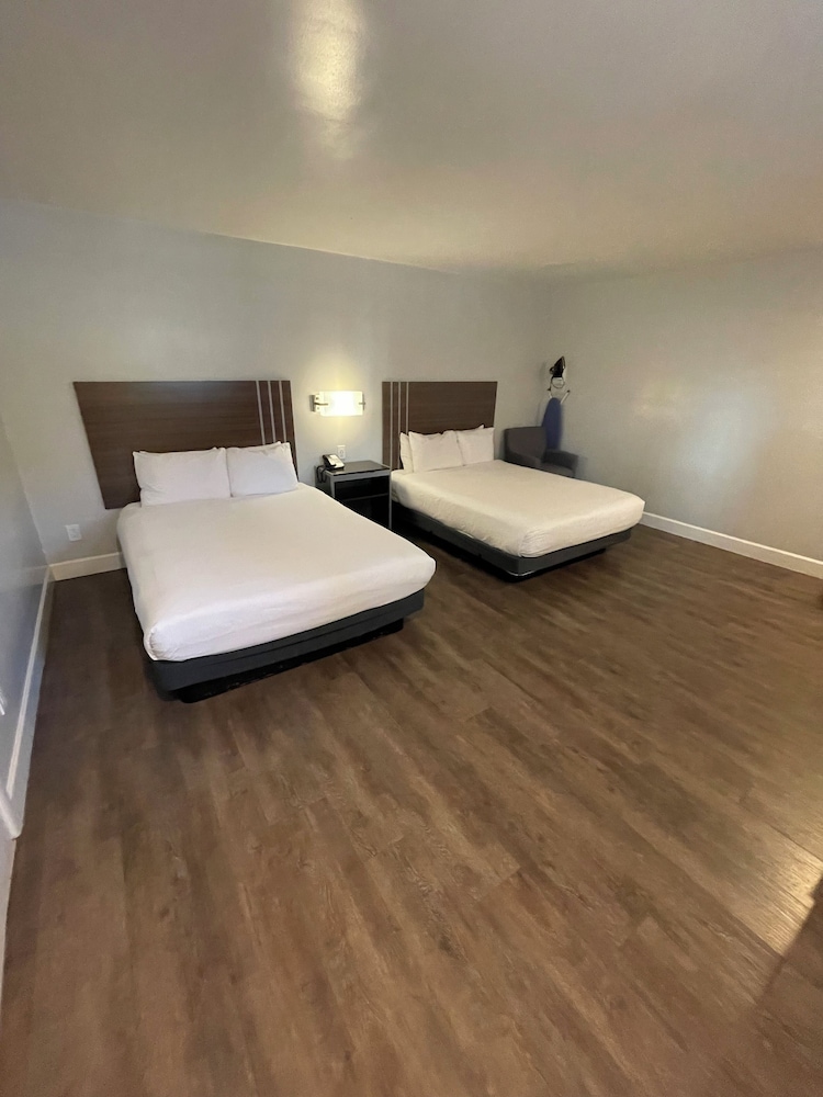 Stargazer Hotel - photo 21