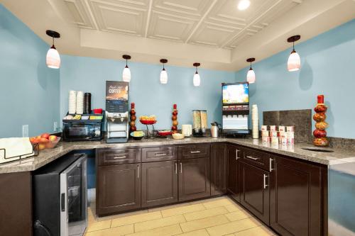 SureStay by Best Western San Francisco Marina District - photo 9