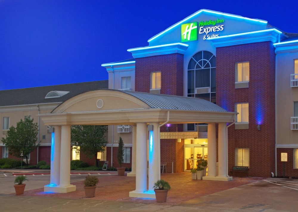 Holiday Inn Express Hotel & Suites Livingston - photo 22
