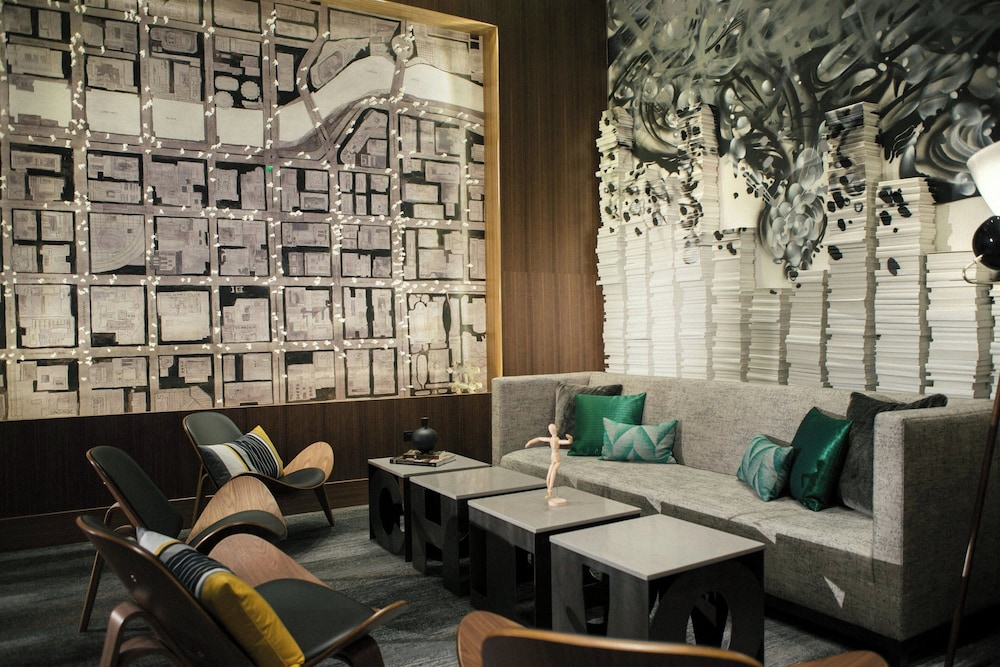 Renaissance Chicago Downtown Hotel - photo 43