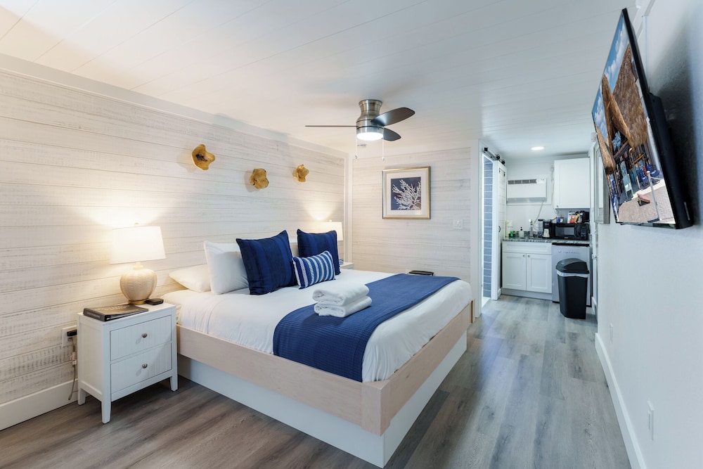 Siesta Key Beach Resort and Suites - photo 12