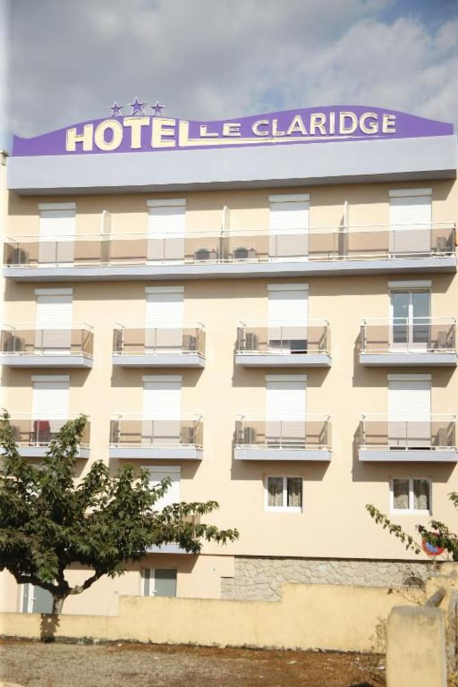 Hotel Claridge — Propriano