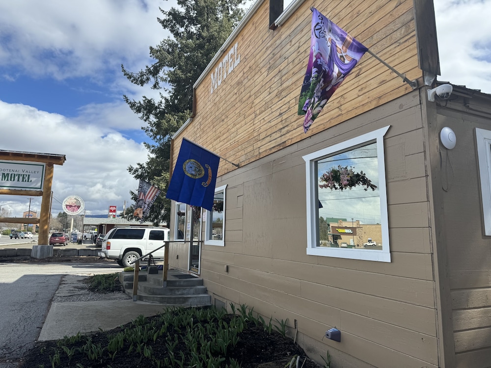 Kootenai Valley Motel - photo 80