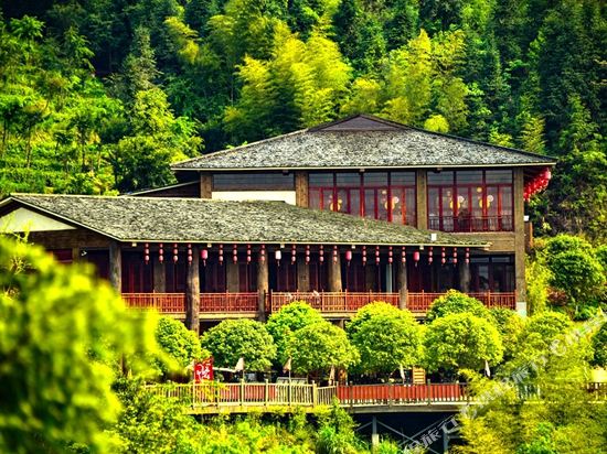 Ch’an Town Resorts in Longnan, People's Republic of China