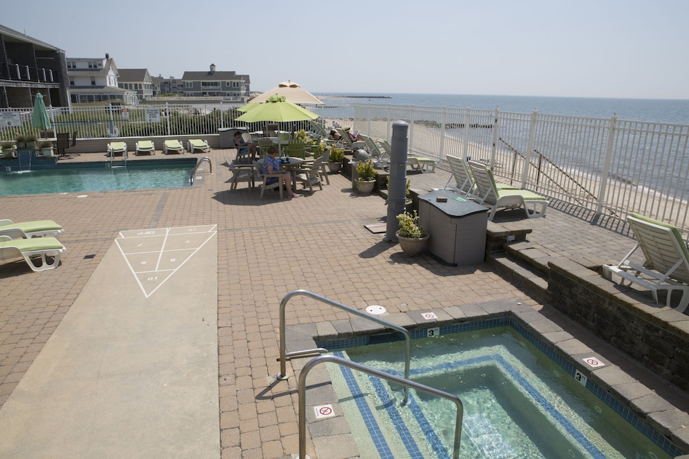 The Corsair & Cross Rip Oceanfront Resort - photo 31