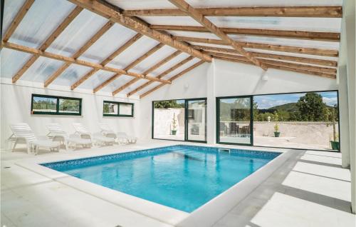 Nice Home In Kresevo Brdo With Kitchen — 4-Star Luxury Hotel in Sestanovac, Croatia