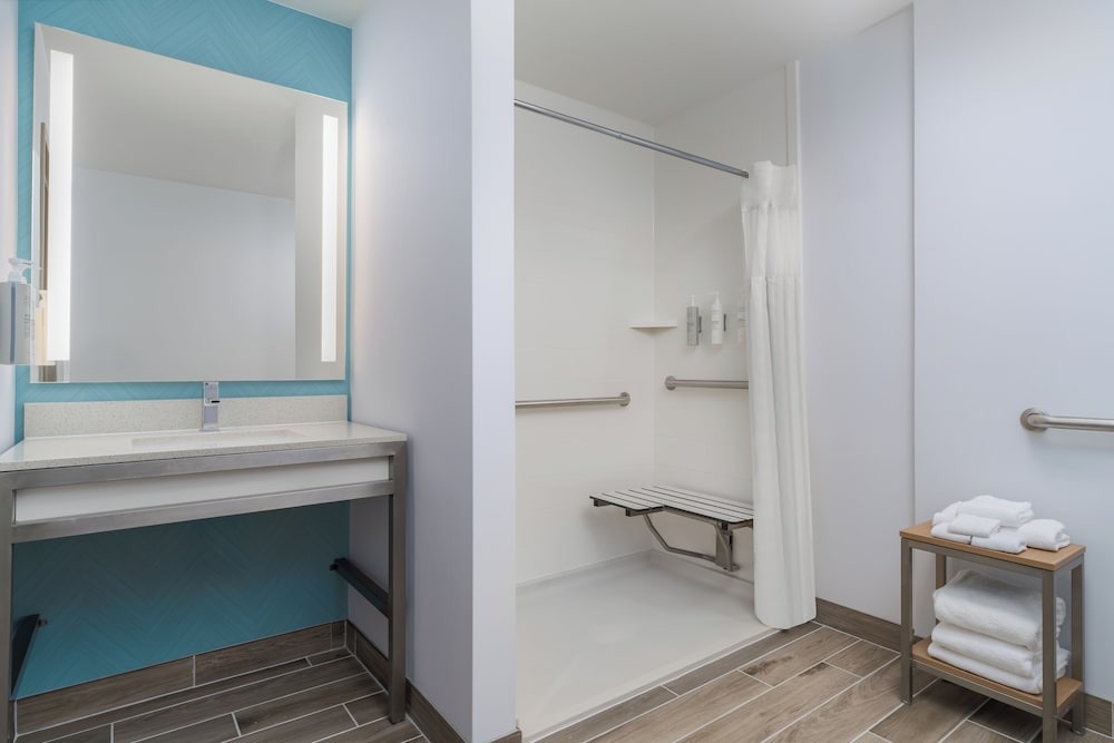 Hilton Garden Inn Dover - photo 18